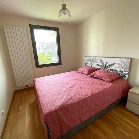 Le Calme Dans Le Triangle D'or Appartement *